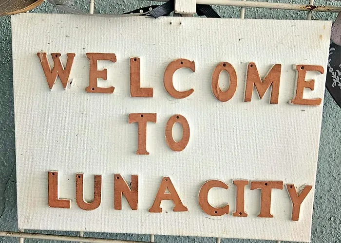 Luna City